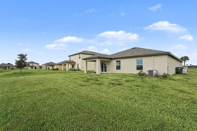 Discover this 4-bedroom, 2-bathroom single-family residence in - photo 38