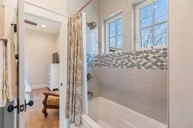 Nestled in the heart of Chinquapin, this charming three-bedroom - photo 42