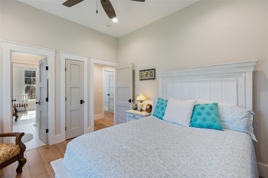 Nestled in the heart of Chinquapin, this charming three-bedroom - photo 44