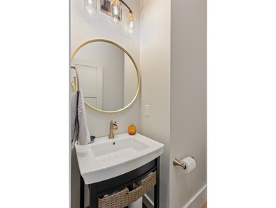 Nestled in the heart of Chinquapin, this charming three-bedroom - photo 46