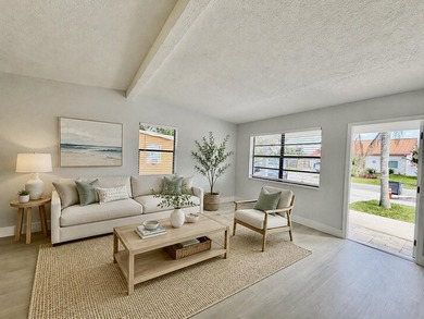 Welcome to this beautifully remodeled home in West Palm Beach ! - photo 7