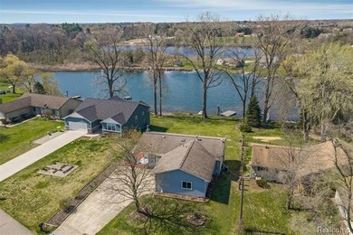 This ranch offers a layout and level of flexibility that's hard - photo 1