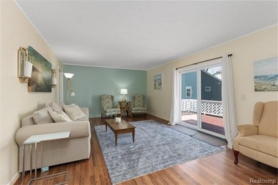 This ranch offers a layout and level of flexibility that's hard - photo 4