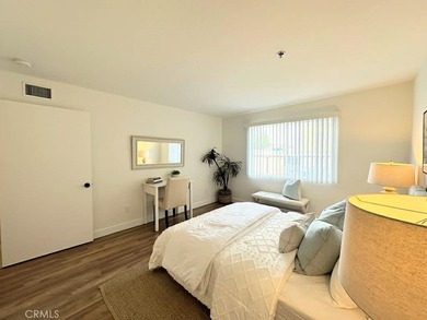 Welcome to Sunset Gardens, 55+ living at its best! Unit 113 is - photo 10