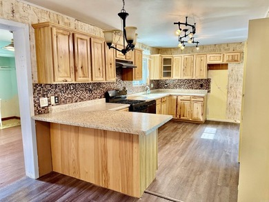 Welcome home to this charming 3-bedroom 2-bath home in a - photo 6