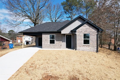 Chickamauga Lake Home Sale Pending in Chattanooga Tennessee