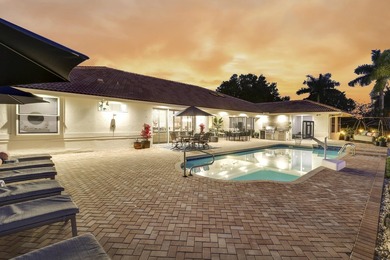 Newly offered custom estate home on 1.13 acres in the - photo 6