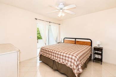 Chic and bright 2 bedroom corner unit in sought after Cedar - photo 9