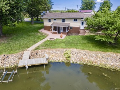 Westler Lake Home For Sale in Wolcottville Indiana