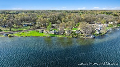 (private lake, pond, creek) Home For Sale in Vicksburg Michigan
