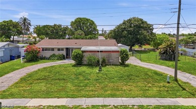 DIRECT GULF ACCESS | WATERFRONT HOME WITH BOAT LIFT & OVERSIZED - photo 3