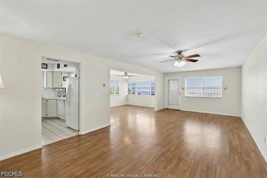 Third floor unit directly on the Caloosahatchee River with broad - photo 3
