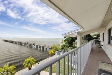 Third floor unit directly on the Caloosahatchee River with broad - photo 7