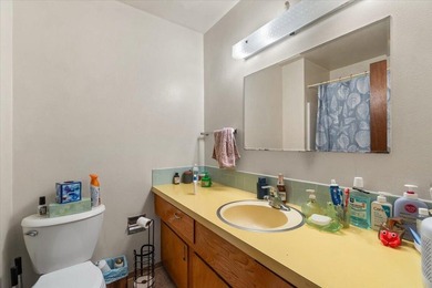 Prime Location & Immediate Income! This desirable 3-bedroom, 1 - photo 12