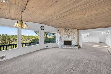 Large, tri-level home with views of the Siuslaw River, seasonal - photo 13