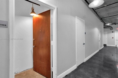 Come check out this amazing 2 bedroom 2 bath condo on the Miami