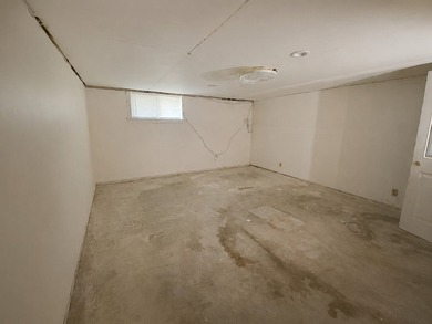 3 bed, 2 bath home offering 1,696 sq ft in Gun Barrel City - photo 15