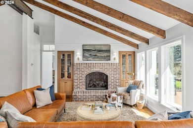 Nestled along a private stretch of the Willamette River, this - photo 15