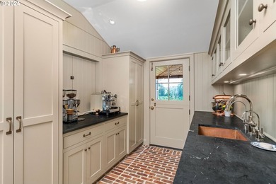 Nestled along a private stretch of the Willamette River, this - photo 17