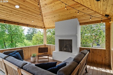 Nestled along a private stretch of the Willamette River, this - photo 18