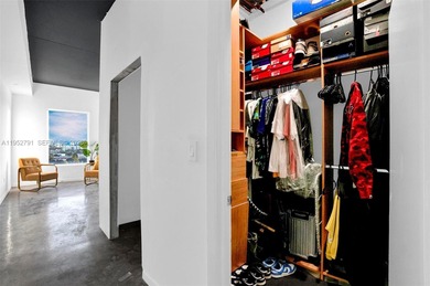 Come check out this amazing 2 bedroom 2 bath condo on the Miami