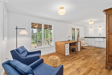Nestled along a private stretch of the Willamette River, this - photo 34