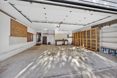 Large, tri-level home with views of the Siuslaw River, seasonal - photo 38
