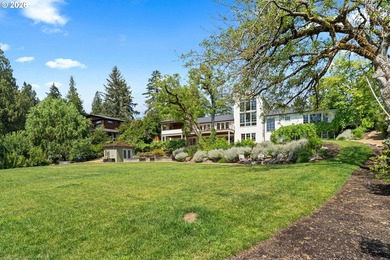Nestled along a private stretch of the Willamette River, this - photo 39