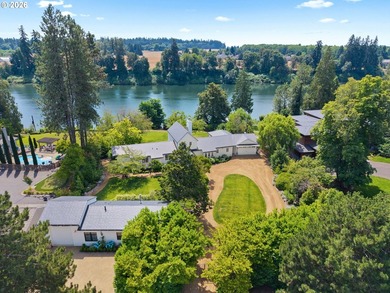 Nestled along a private stretch of the Willamette River, this - photo 41