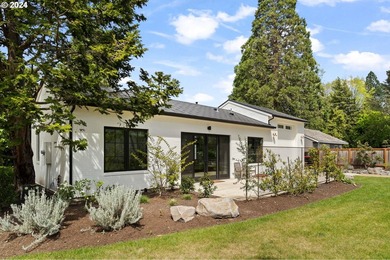 Nestled along a private stretch of the Willamette River, this - photo 42