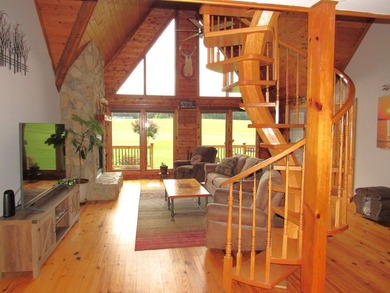 Beautiful traditional log-style home offering 2,700+ sqft on 2 - photo 11