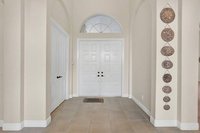 Beautiful 4-bedroom, 3 1/2-bath home located in the exclusive - photo 15