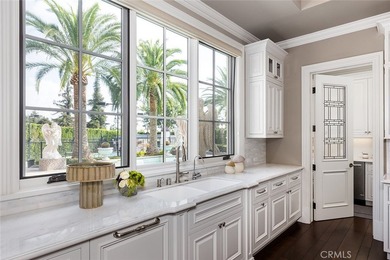 A Private Resort Estate in Arcadia's Prestigious Upper Rancho: A - photo 19