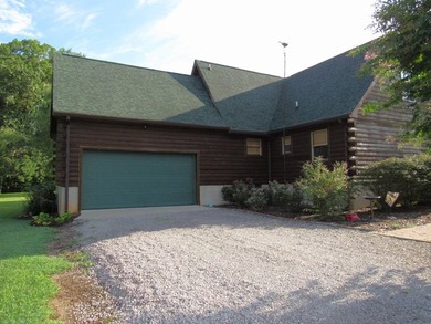 Beautiful traditional log-style home offering 2,700+ sqft on 2 - photo 36