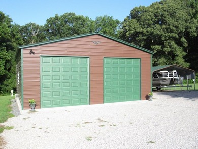 Beautiful traditional log-style home offering 2,700+ sqft on 2 - photo 38