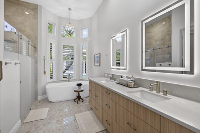 Beautiful 4-bedroom, 3 1/2-bath home located in the exclusive - photo 41