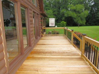 Beautiful traditional log-style home offering 2,700+ sqft on 2 - photo 46
