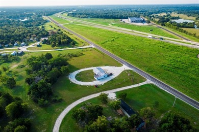 Lake Commercial For Sale in Streetman, Texas