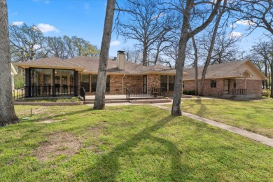 Cedar Creek Lake Home For Sale in Trinidad Texas