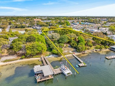 Extraordinarily rare waterfront assemblage favorably zoned - photo 12
