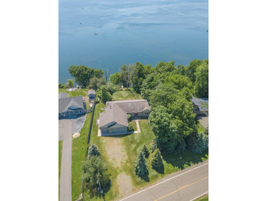 Phenomenal opportunity to own a polished lakehome on MilleLacs - photo 2