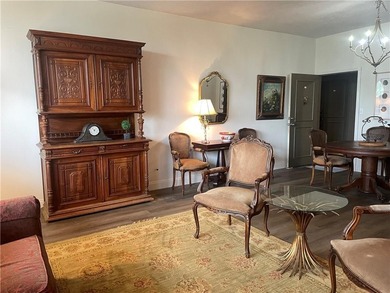 Walk to all Buckhead has to offer at this incredible rate. This