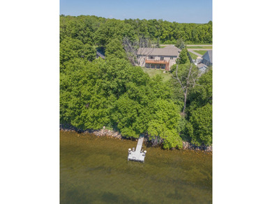 Phenomenal opportunity to own a polished lakehome on MilleLacs - photo 6