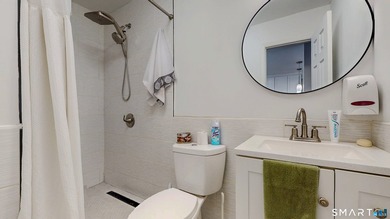 Beautifully updated 3-bedroom, 2-bath townhouse in the heart of - photo 24