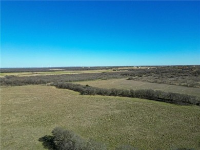 Lake Acreage For Sale in Axtell, Texas