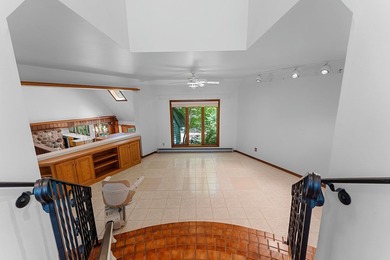 LIST PRICE IS $799,900 W/OPENING BID OF $500,000. Property may - photo 6