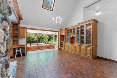 LIST PRICE IS $799,900 W/OPENING BID OF $500,000. Property may - photo 7