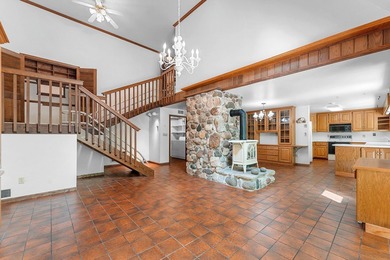 LIST PRICE IS $799,900 W/OPENING BID OF $500,000. Property may - photo 9