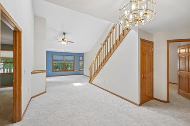Welcome to this beautifully maintained and move in ready 3 - photo 8
