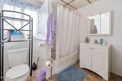 An exciting opportunity in South Troy--this 2-bedroom, 1-bath - photo 12